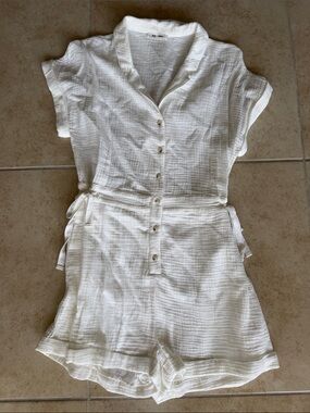 Size Small White Button-Front Cotton Gauze Romper